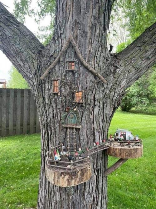 Дети и внимательные грибники иногда находят во время прогулок по лесам и паркам кое что необычное. 02