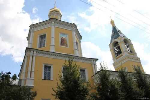 10 знаменитых храмов Москвы, куда можно пойти на пасху. 07