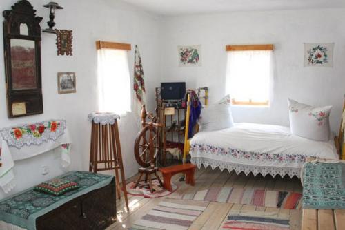 Перед святой пасхой казачки обязательно в доме убирались. 07