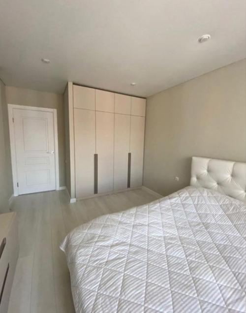 Просторная квартира. В современном стиле. 08