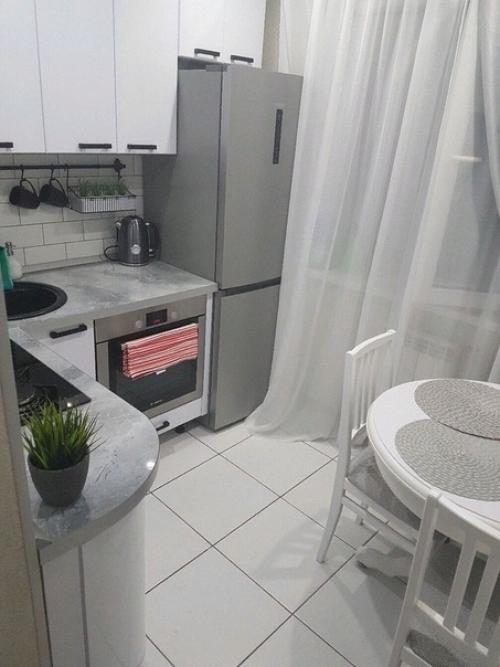 Кухня маленькая, но ремонт очень удачный получился. 04