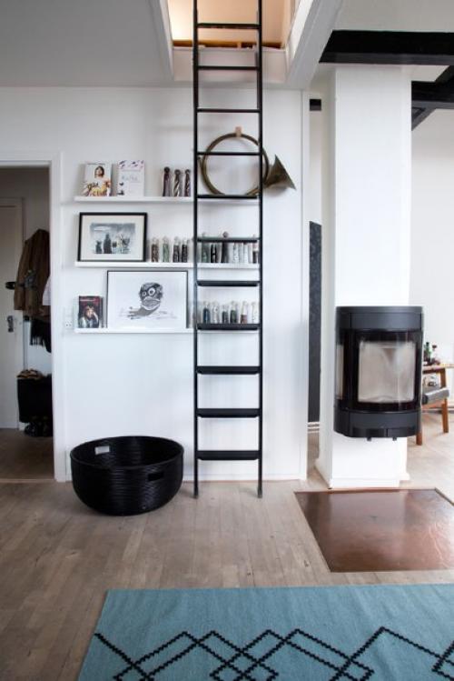 Стильный интерьер черно-белой мансарды. 04