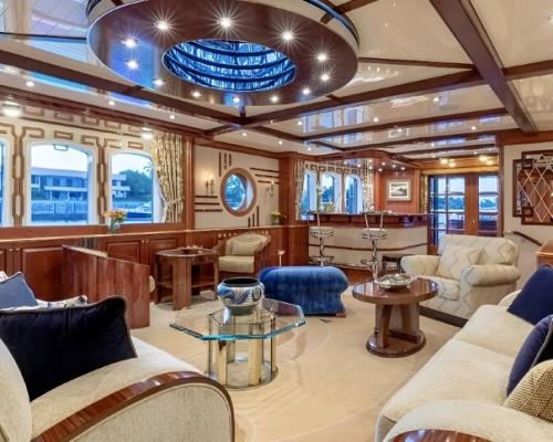 Суперяхта Nadan прямиком из Великого Гэтсби. 03