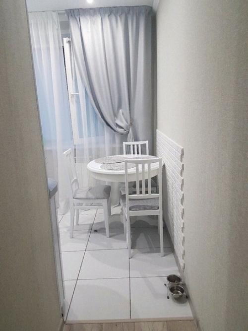 Кухня маленькая, но ремонт очень удачный получился. 03