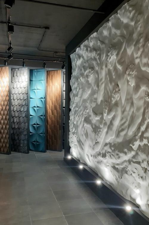 Боюсь ошибиться, но на моей памяти 3D-панели пользуются успехом уже как минимум лет 15. 01