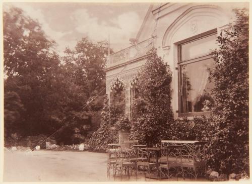 Из истории петергофского коттеджа. 01