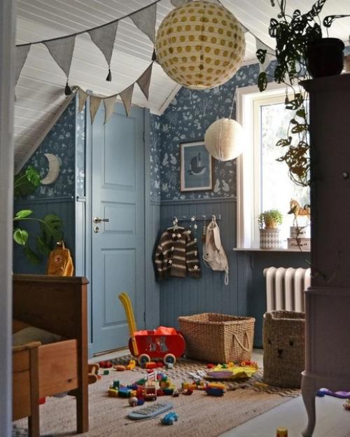 В этом ярком и насыщенном скандинавском доме разбегаются глаза, хочется подробно рассмотреть каждую деталь. 06