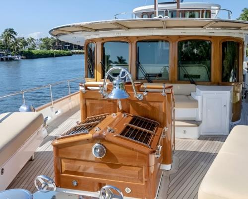 Суперяхта Nadan прямиком из Великого Гэтсби. 02