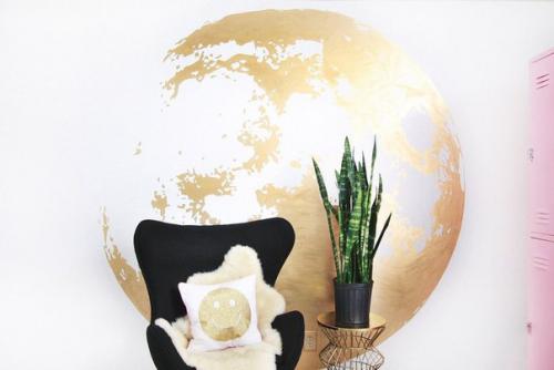 Чтобы сотворить красоту, нужны все лишь баночка золотой краски и немного фантазии. 01