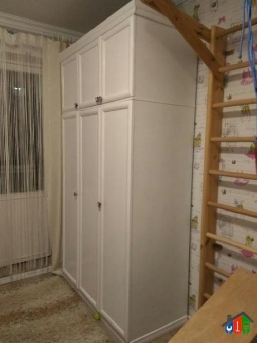 Рейки + краска, вот такой недорогой получился у нас ремонт шкафа. 02