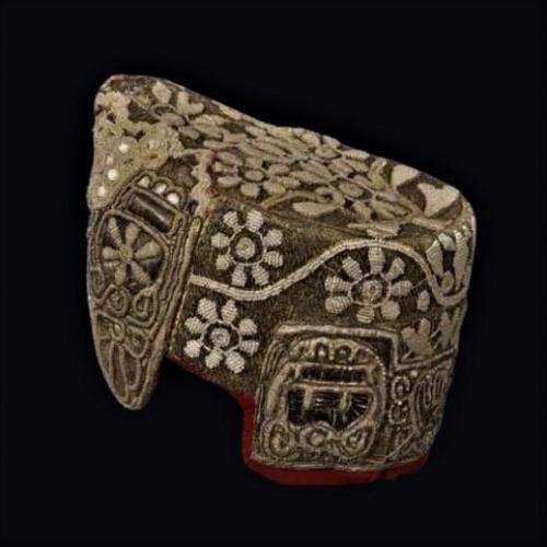 Этот кокошник (на фото 1-8) бытовал в каргопольском уезде олонецкой губернии. 05