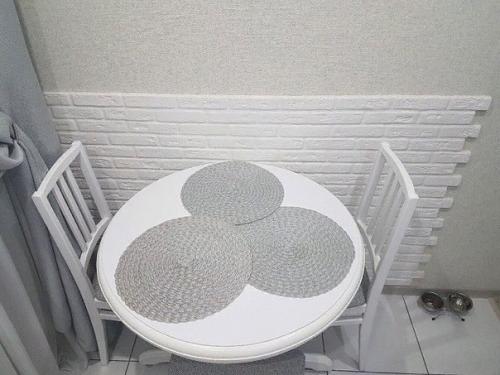 Кухня маленькая, но ремонт очень удачный получился. 02