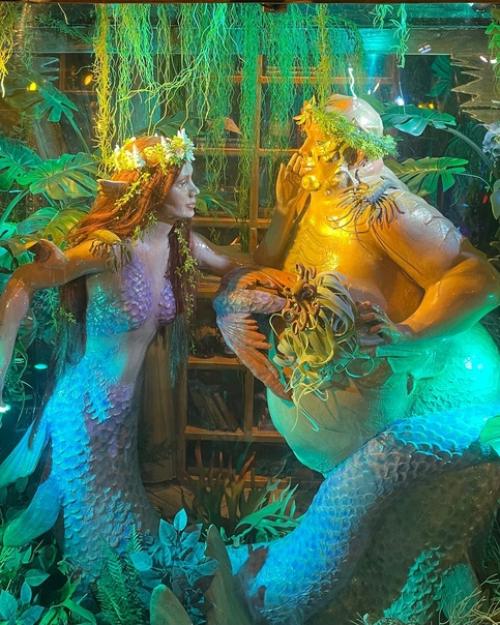 Потрясающий особняк небылиц, сказок, волшебства и причудливых персонажей. 02