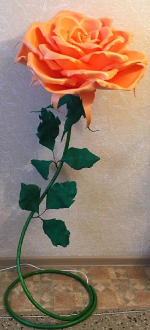 Напольный светильник из изолона всегда вашу квартиру украсит. 07