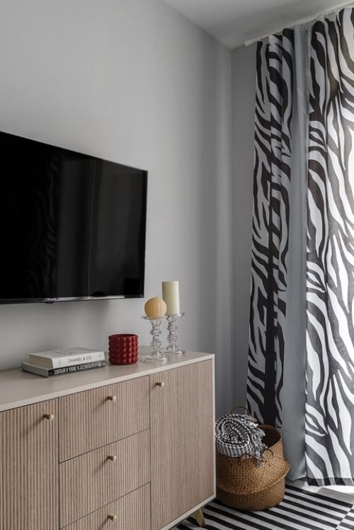 Интерьер маленькой квартиры - студии 20, 7 м 2 (23, 6 м 2 с балконом) в ЖК 9 ярдов в Воронеже. 08