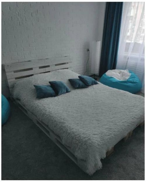 Семья квартиру до неузнаваемости изменила. 07