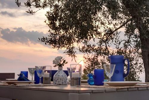 Маленький дом выходного дня в тускане оформленный в индустриальном стиле // 02. 04