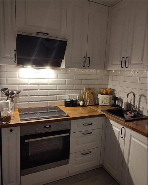 Простая кухня в скандинавском стиле. 01