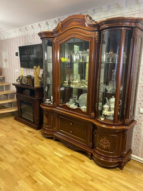 Это жилая квартира одного мужчины. 04