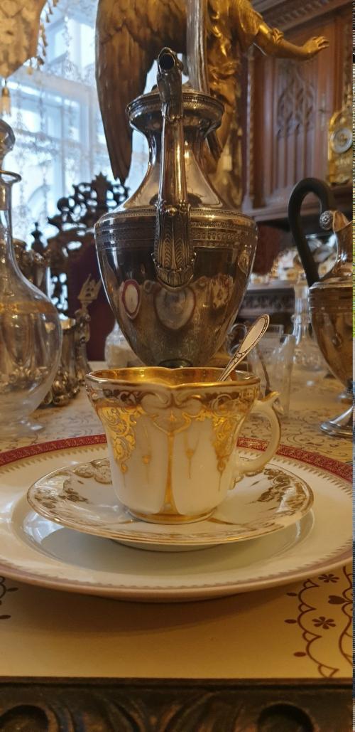 Побывала в готической квартире, расположенной в бывшем доходном доме герцога лейхтенбергского. 08