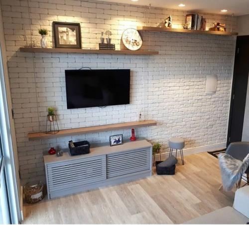 Кирпич на все времена. 01