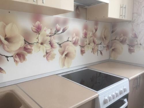 Крохотная кухня от нашей подписчицы на ваш суд. 01