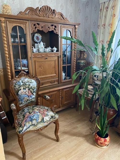 Это жилая квартира одного мужчины. 08