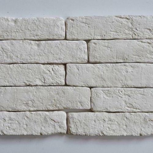Гипсовая плитка евролит Романский Кирпич, выполненная в белом цвете или под покраску, имитирует старинную кирпичную кладку. 04