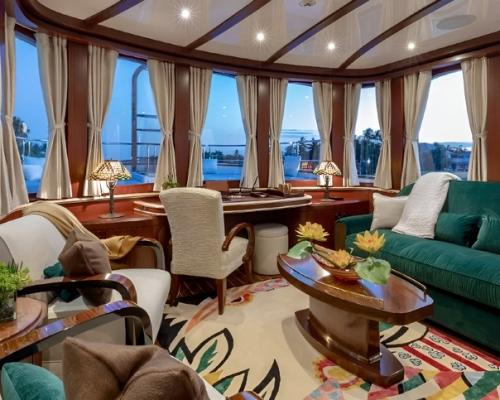 Суперяхта Nadan прямиком из Великого Гэтсби. 05