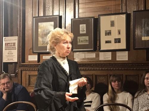 Последние- пьесу М. горького вчера давали в усадьбе варвары Бурмистровой ( дочери Михаила Рукавишникова. 01