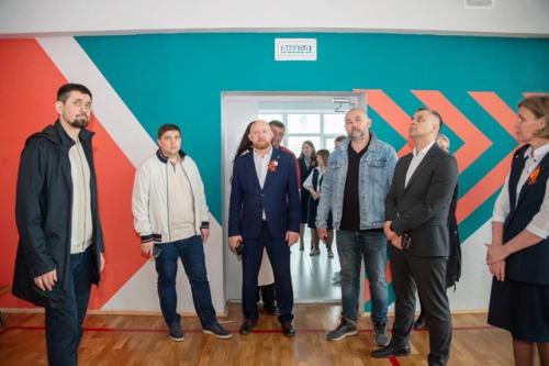 Первый рабочий день в Нижнекамске посвятил соцобъектам, где проходит капитальный ремонт. 04 Первый рабочий день в Нижнекамске посвятил соцобъектам, где проходит капитальный ремонт. 04