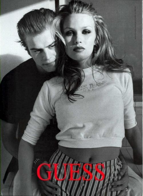 Все Новое - это Хорошо Забытое Старое, - решили братья марчиано и создали новый виток джинсовой моды. 05