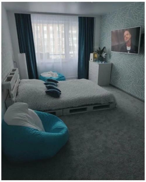 Семья квартиру до неузнаваемости изменила. 06