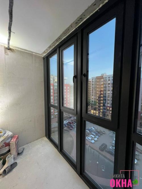 Холодное остекление заменили на тёплое и превратили балкон в часть квартиры. 05