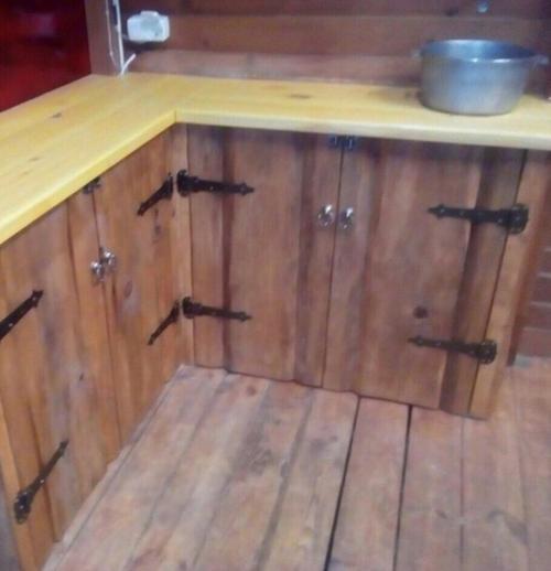 Такую мебель не только на дачу можно. 01