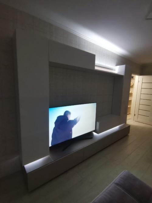 Гостиная - самая парадная и проходимая комната. 02