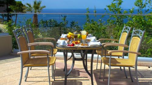 Отель дня?  Ультра современный Happy Cretan Suites 4 *? 04