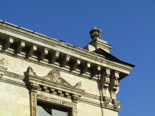 Архитектурные изыски дома купца Д. и. пачаджи могут поразить самое взыскательное воображение. 06