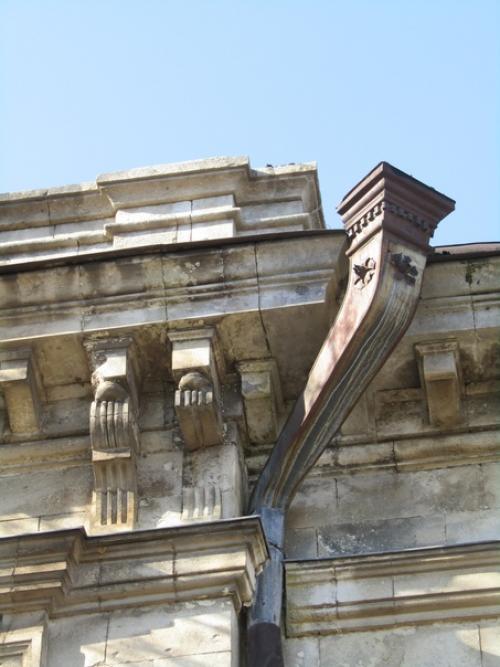 Архитектурные изыски дома купца Д. и. пачаджи могут поразить самое взыскательное воображение. 02