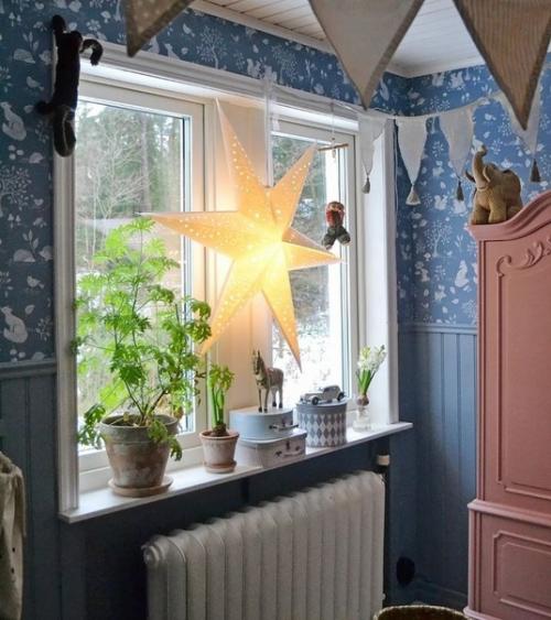 В этом ярком и насыщенном скандинавском доме разбегаются глаза, хочется подробно рассмотреть каждую деталь. 03