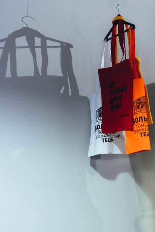 Еще одно важное событие для ТБДТ - это возвращение 3-й сцены театра на пятом этаже. 05