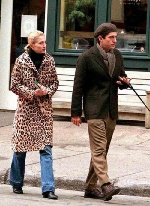 Стиль Кэролин бессетт и Джона Кеннеди - младшего стал отражением их отношений. 04