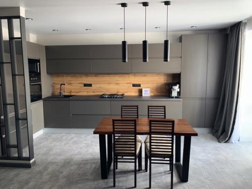 Только в том случае, если уж ремонт - то такой!