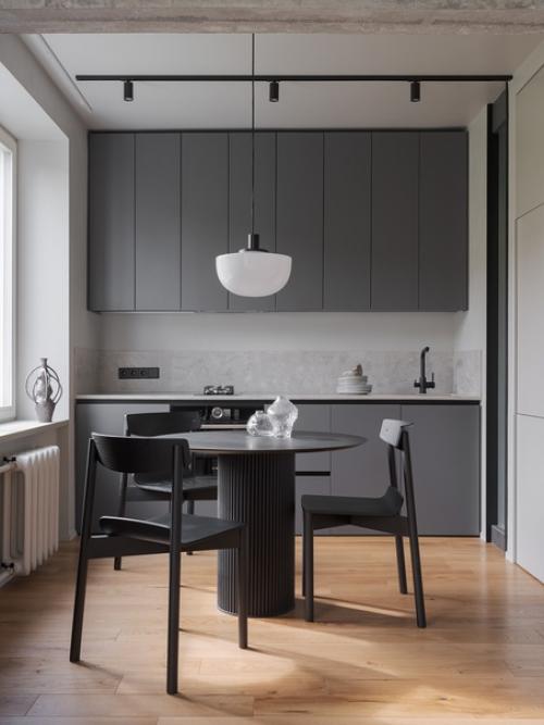 Строгий интерьер студии 36 кв. 01