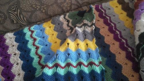 Красочные покрывала - пледы связаны крючком. 01
