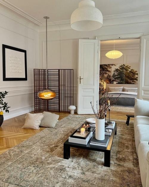 Каждый элемент этого интерьера напоминает о прошлом и создает особую атмосферу уюта. 01