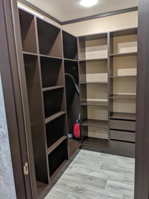 Моя квартира, раньше была однушка, решили снести перегородки и превратить в студию. 01