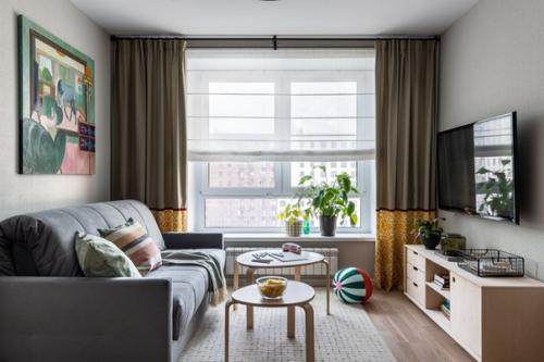 Автор этого незаурядного и насыщенного цветами интерьера - дизайнер Дарья Власова. 05