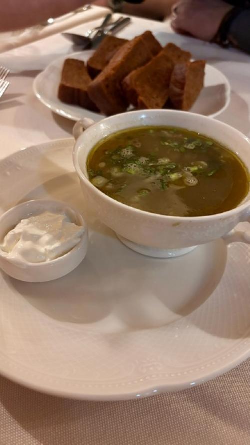 В Вологде очень советую посетить крайне аутентичный ресторан при гостинице Дом Купчихи Ершовой: восхитительный интерьер и изумительная кухня. 04