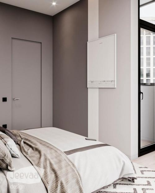 Интерьер небольшой спальни с высокими потолками. 04